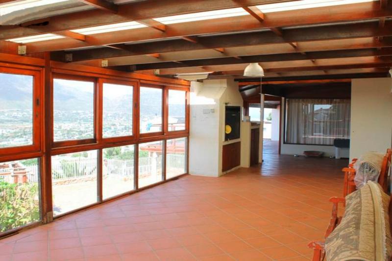10 Bedroom Property for Sale in Fish Hoek Western Cape